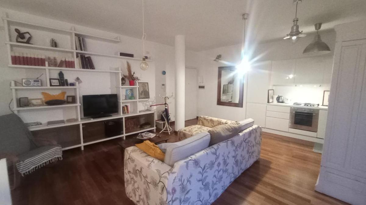 Sunny And Bright Near St Peter Square Apartment Rome